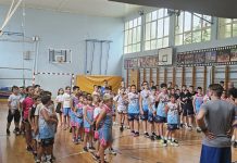 Фото колаж са дечјег кошаркашког турнира